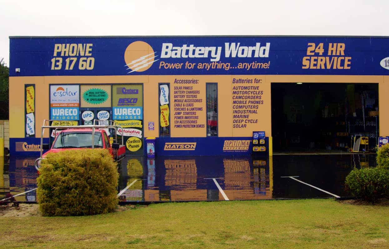 Commercial Building Facade Signage for Battery World