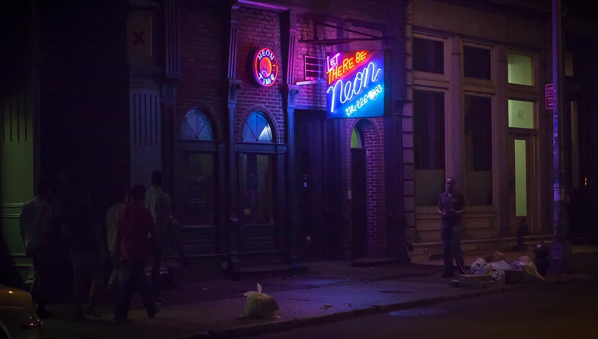 The Exciting Resurgence of Neon Signage