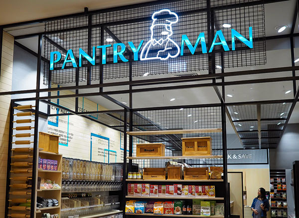 Retail fit-out for the Pantry Man store